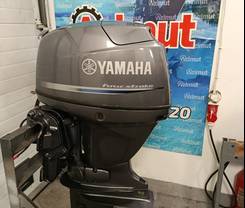 лодочный мотор YAMAHA F 40, карбюраторный.