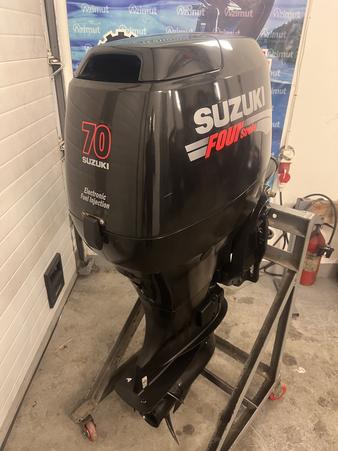 лодочный мотор SUZUKI DF 70 , нога L (508) , инжекторный, из Японии, мотор 2007 г
