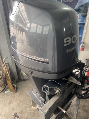 Лодочный мотор YAMAHA F 90, ИНЖЕКТОРНЫЙ, из Японии