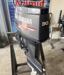 лодочный мотор YAMAHA 30 , 3-х цилиндровый, 2-х тактный, ПОЛНОЦЕННЫЙ ГИДРАВЛИЧЕСКИЙ ПОДЪЕМ, 